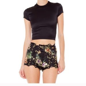 ISO Ayai bei bei shorts Blk or red